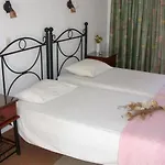 Pagona Apartament *