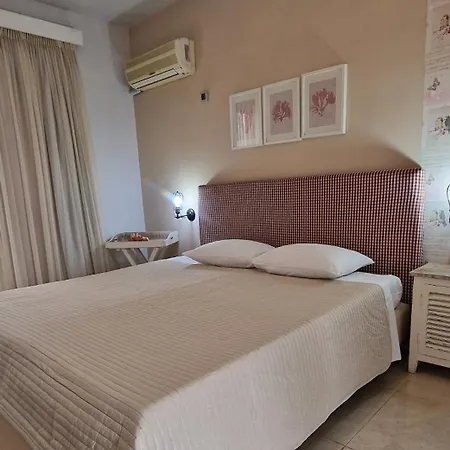 Pagona Фалираки